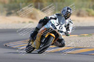 media/Nov-05-2022-SoCal Trackdays (Sat) [[f8d9b725ab]]/Turn 2 (1120am)/